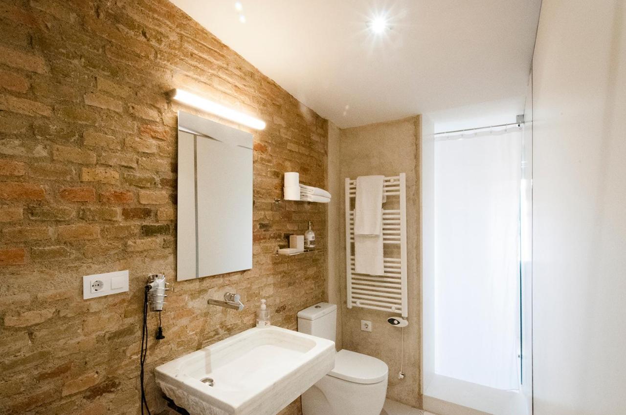 Onyar Apartments Rambla De La Llibertat 27 Girona Dış mekan fotoğraf